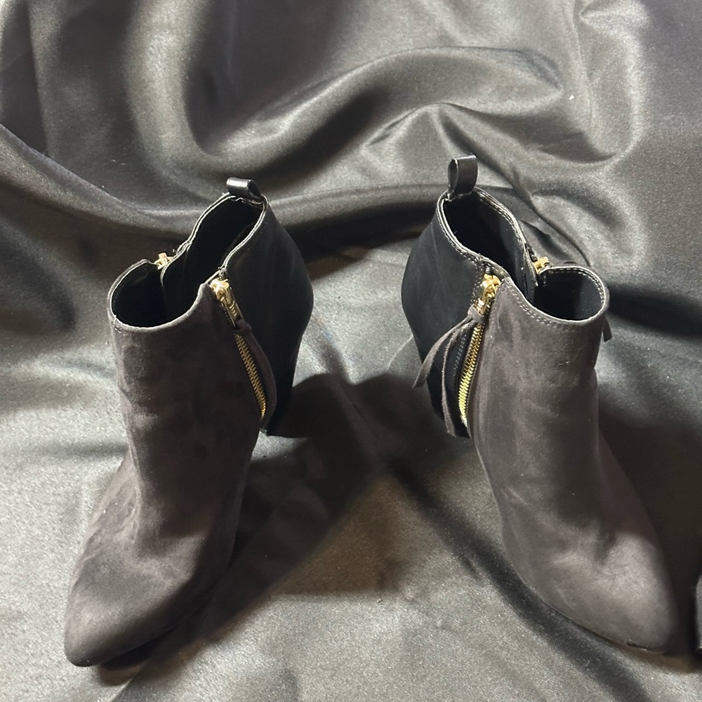 Elegant Black Ankle Boots